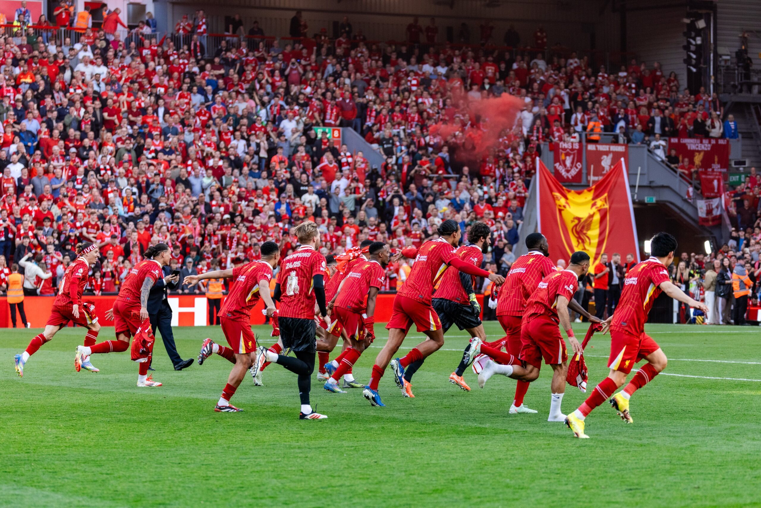 آرنه اسلوت و ساختن امپراتوری جدید در آنفیلد/ لیورپول به دنبال تسخیر اروپا آرنه اسلوت و ساختن امپراتوری جدید در آنفیلد/ لیورپول به دنبال تسخیر اروپا