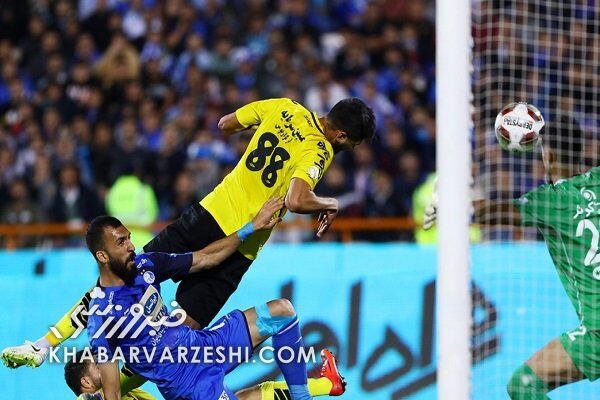 کری‌خوانی سپاهان و پرسپولیس به ضرر استقلال شد/ انگار اصفهانی‌ها یک یار بیشتر داشتند/ ای کاش بدنسازی بهتری داشتیم!