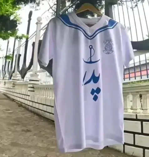 قوی سپید با یاد پدر به میدان می آید +عکس