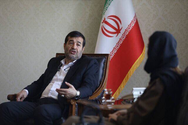 دیدار ویزر ورزش و جوانان با ناهید کیانی