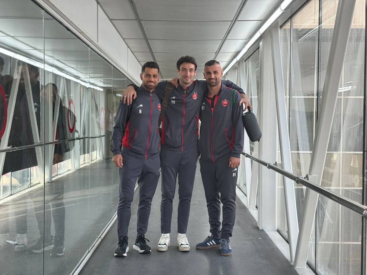 کاروان پرسپولیس عازم خرم آباد شد