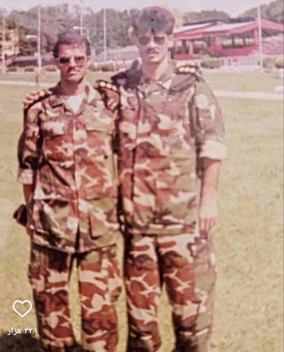 391066 تصویر کمیاب از علی دایی در لباس سربازی + عکس