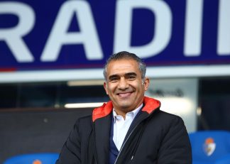 احمدرضا عابدزاده اسطوره فوتبال ایران امروز ۴ خرداد ۵۹ ساله شد