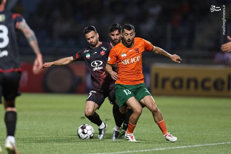 آتش بازی پرسپولیس در یک نیمه/  سرخ پوشان امیدوار ماند +عکس