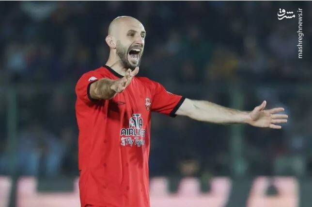 4408165 ۴+۱ ستاره تاثیرگذار برای تحقق رویای ۵۵ ساله/ تراکتور خرید خوب کردن را به بقیه نشان داد!