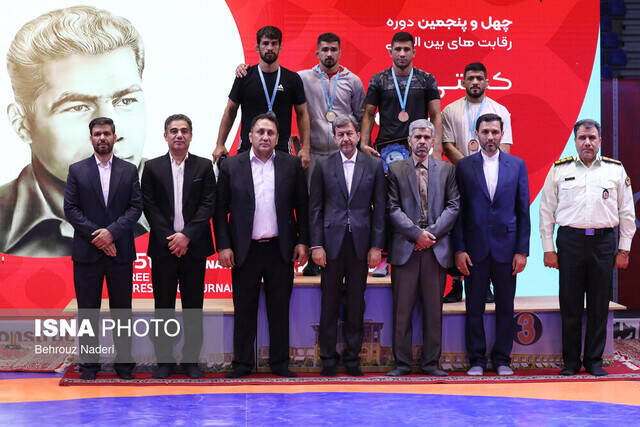 تکمیل نیمی از پازل کشتی آزاد برای مسابقات جهانی/ ۵ ملی‌پوش دیگر چگونه انتخاب می‌شوند