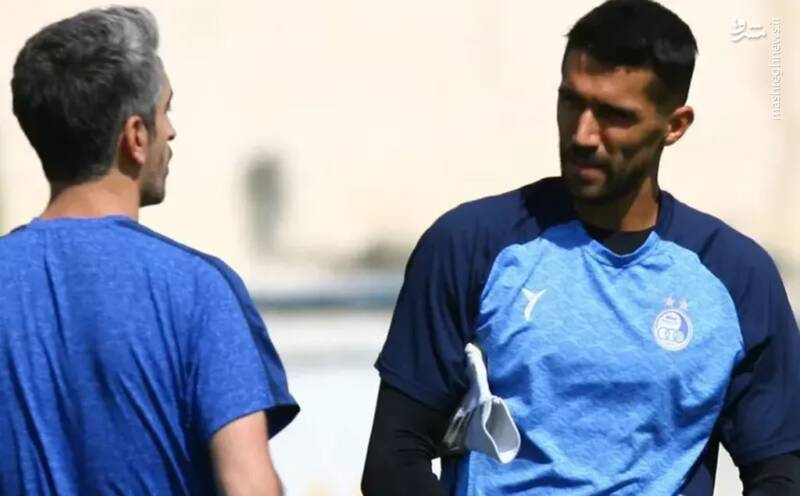 4413999 عکس زیرخاکی و خاص از حسینی؛ کاپیتانی که شاگرد همبازیانش شد!