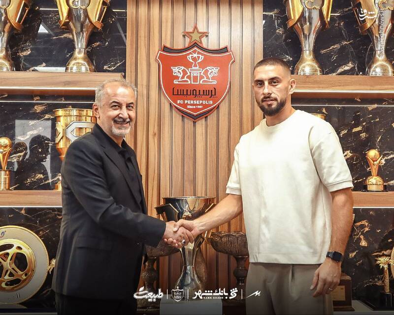 4419597 سقف قرارداد زنجیره قهرمانیهای پرسپولیس را پاره کرد؟!