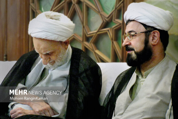 ماجرای وصیت نامه کوتاه آیت الله بهجت؛ پرهیز از عنوان «آیت الله العظمی»