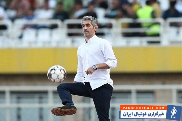 حضور آندرانیک تیموریان، مربی تیم ملی فوتبال ایران در هتل محل اردوی تیم استقلال