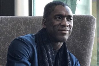 استقلال با کلارنس سیدورف فوتبالیست هلندی برای مدیریت ورزشی آبی ها به توافق رسید