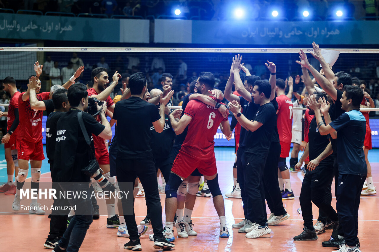قرارداد والیبالیست‌ها هم سرسام‌آور شد؛ پرش جوانان از روی قیمت بزرگان!