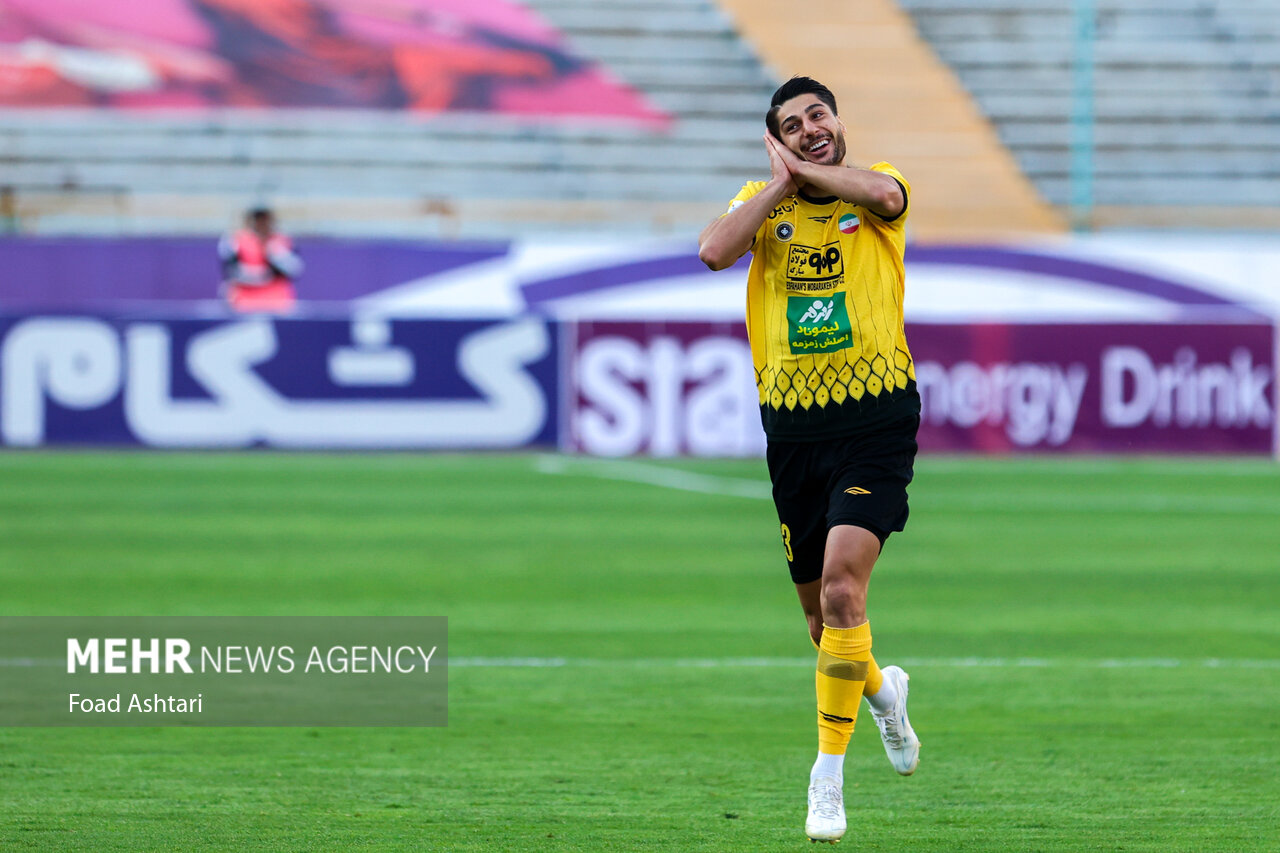 دلایل قهرمان نشدن سپاهان در فوتبال ایران؛استقلال ضربه بزرگتر را می‌زند