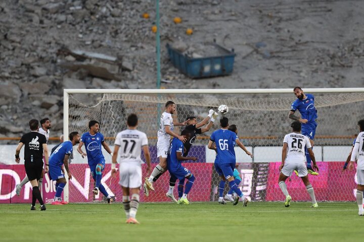 5485626-2 کاپیتان سابق آبیپوشان:مدیران استقلال خواب نمانند؛ نقش سیدروف مشخص شود