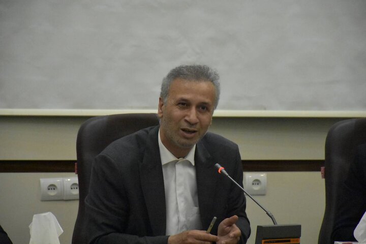 ضرورت ساخت کتابخانه مرکزی در شهرستان عجب شیر