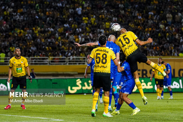 از «بی‌تاثیرترین» سه امتیاز پرسپولیس تا پایان تلخ فصل سیاه استقلال