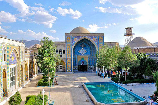 حوزه‌های علمیه؛ موتور محرک انقلاب و بنیانگذار تمدن نوین اسلامی