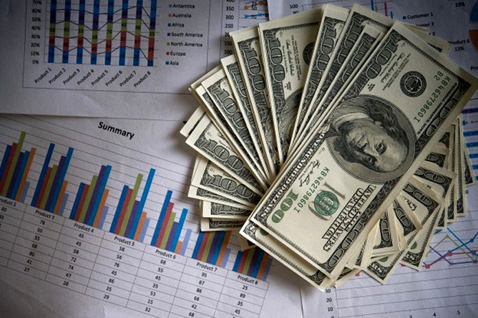 تحولات نظام ارزی راهگشای اقتصاد نیست/ دولت به تعهدات گشایش اقتصادی خود عمل  می‌کند؟ | اقتصاد24