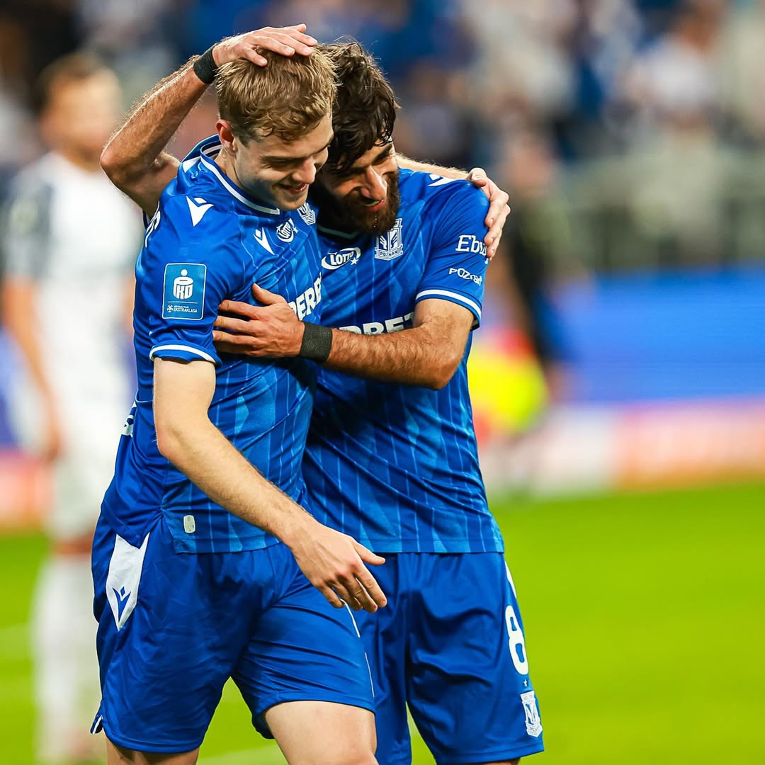 مچ بند مشکی علی قلی زاده برای همدردی با قربانیان حادثه بندرعباس