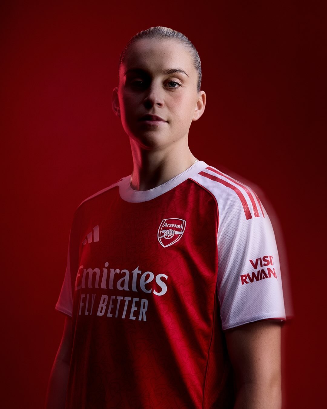 پیراهن اول آرسنال در فصل ۲۶-۲۰۲۵