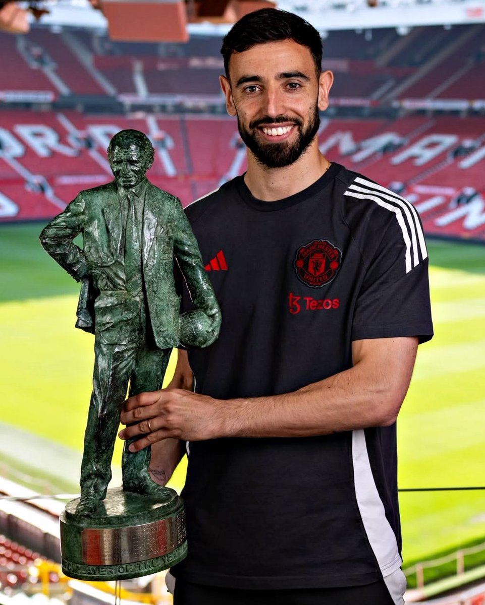 برونو فرناندز - بهترین بازیکن فصل ۲۵-۲۰۲۴ منچستریونایتد - جایزه سر مت بازبی