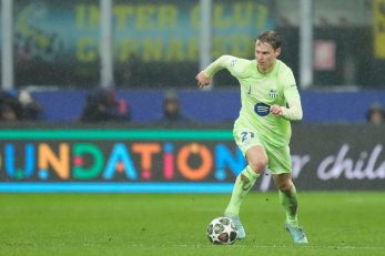 ناکامی دوباره فرنکی دی یونگ در صعود به فینال لیگ قهرمانان اروپا این بار با بارسلونا