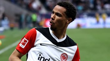 رقابت لیورپول و چلسی برای جذب هوگو اکیتیکه، ستاره آینتراخت فرانکفورت