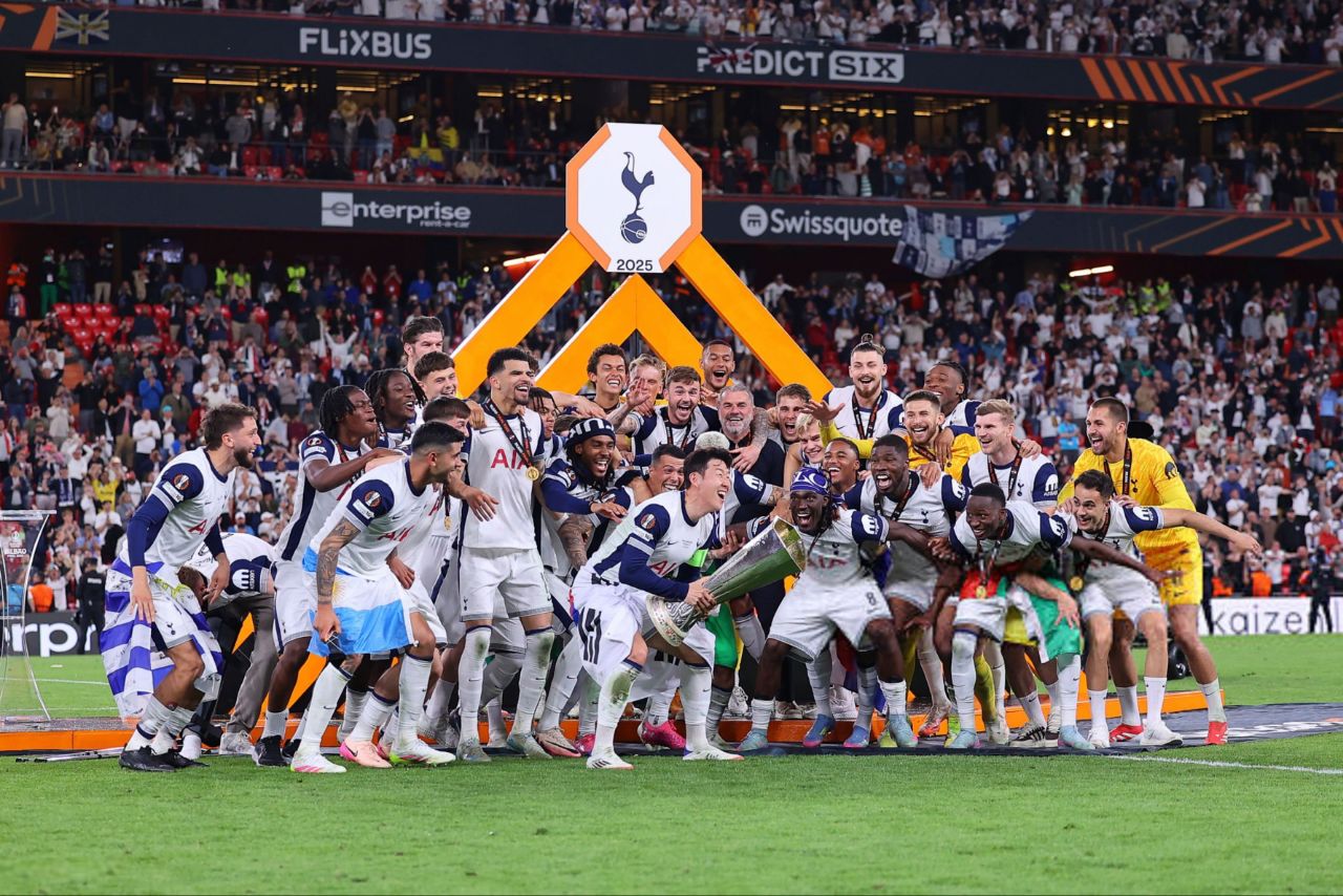 img_20250522_030940_405 گزارش تصویری قهرمانی تاتنهام