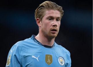 منچسترسیتی مذاکرات دی بروینه را متوقف کرد و باشگاه انگلیسی وارد رقابت شد