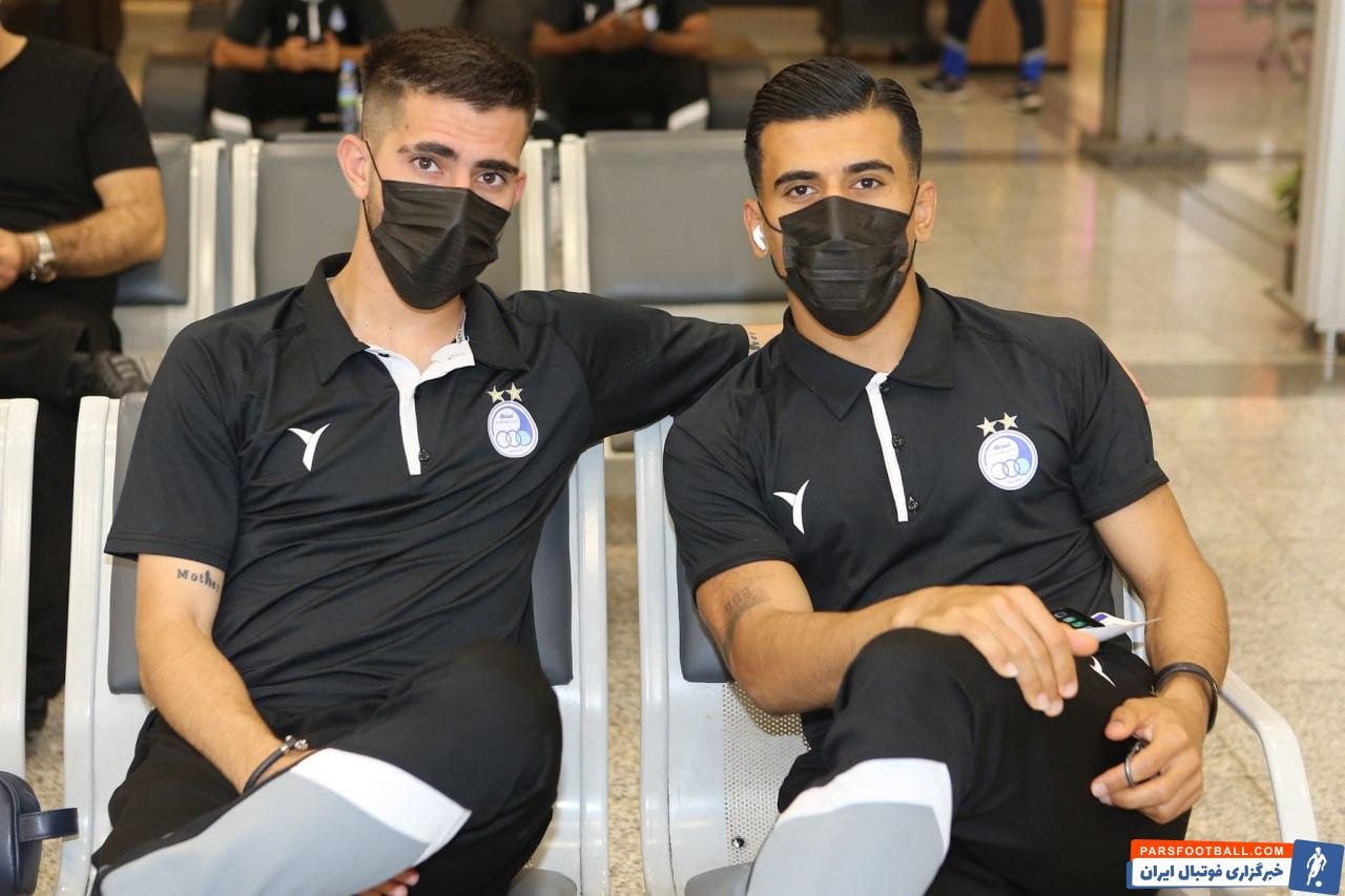 بازیکنان استقلال با ماسک راهی اصفهان شدند