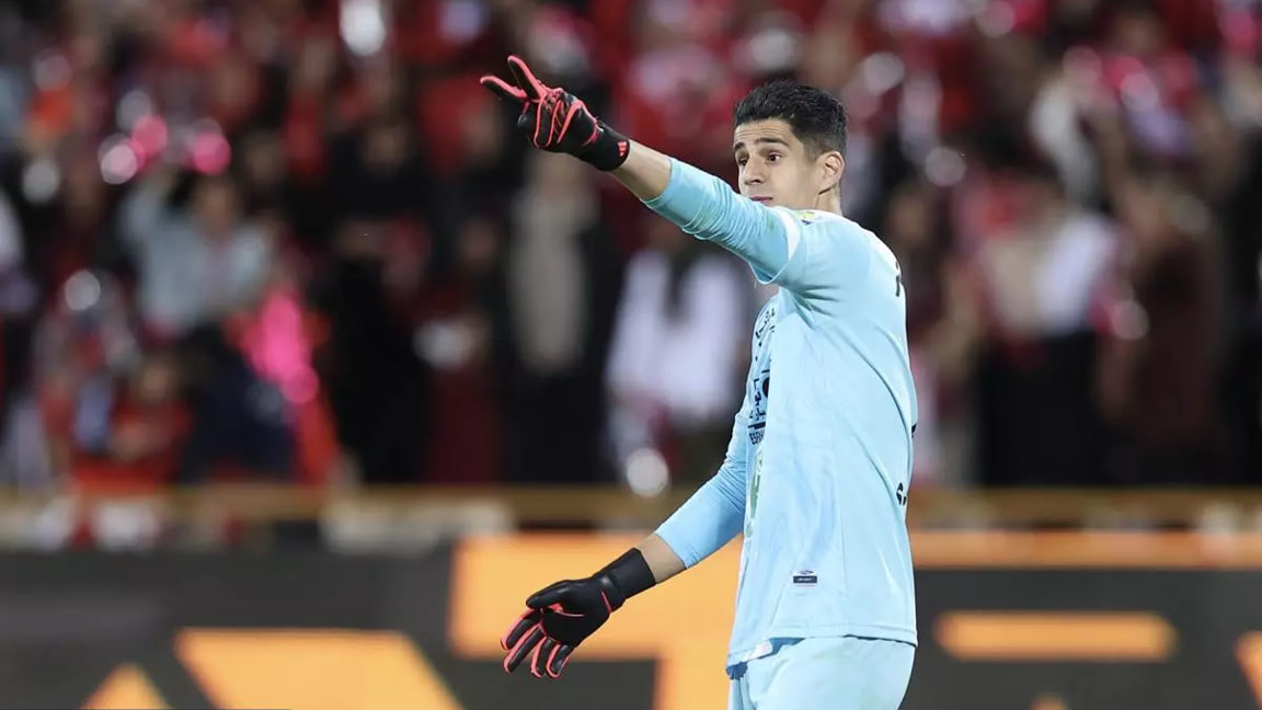 پیام نیازمند دروازه بان سپاهان در بازی برابر پرسپولیس