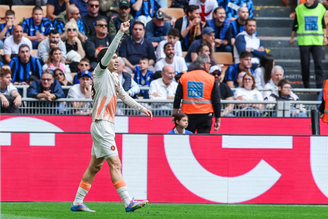 photo_2025-05-05_18-34-56 ماتیاس سوله هافبک آرژانتینی - آاس رم