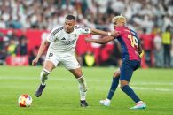 بنر اعتراضی هواداران رئال مادرید خطاب به بازیکنان : شرم کنید