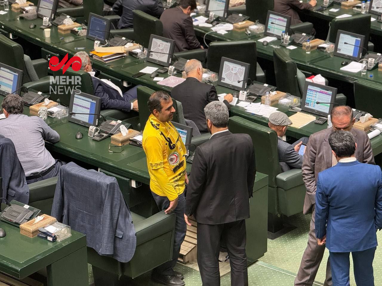 مجلس- فجرسپاسی