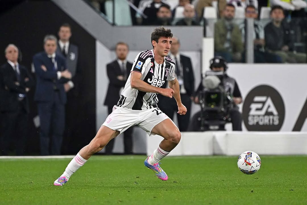 photo_2025-05-19_02-15-13 آندره آ کامبیاسو