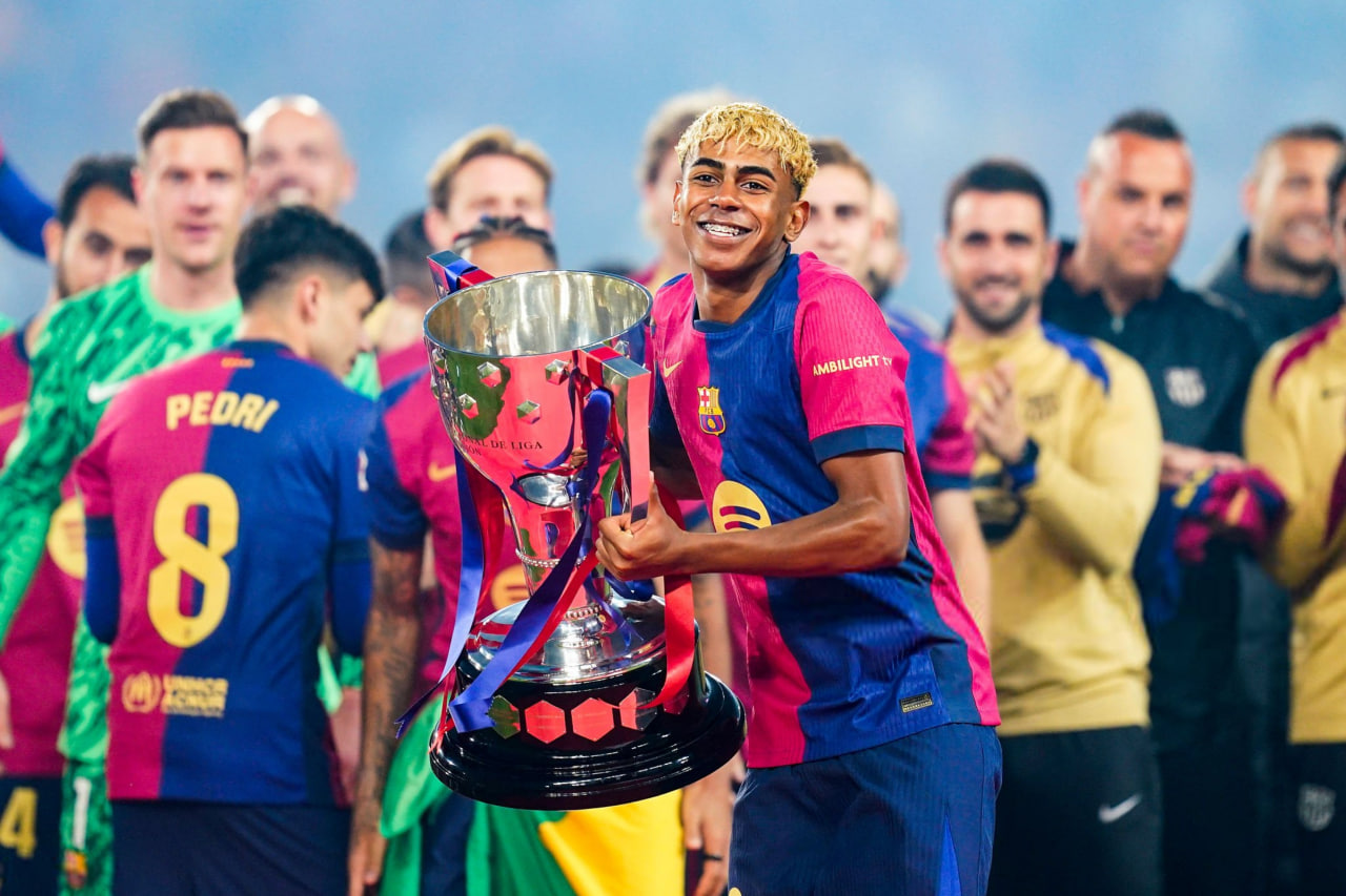photo_2025-05-19_10-32-26_2 جشن قهرمانی بارسلونا در لالیگا 25-2024