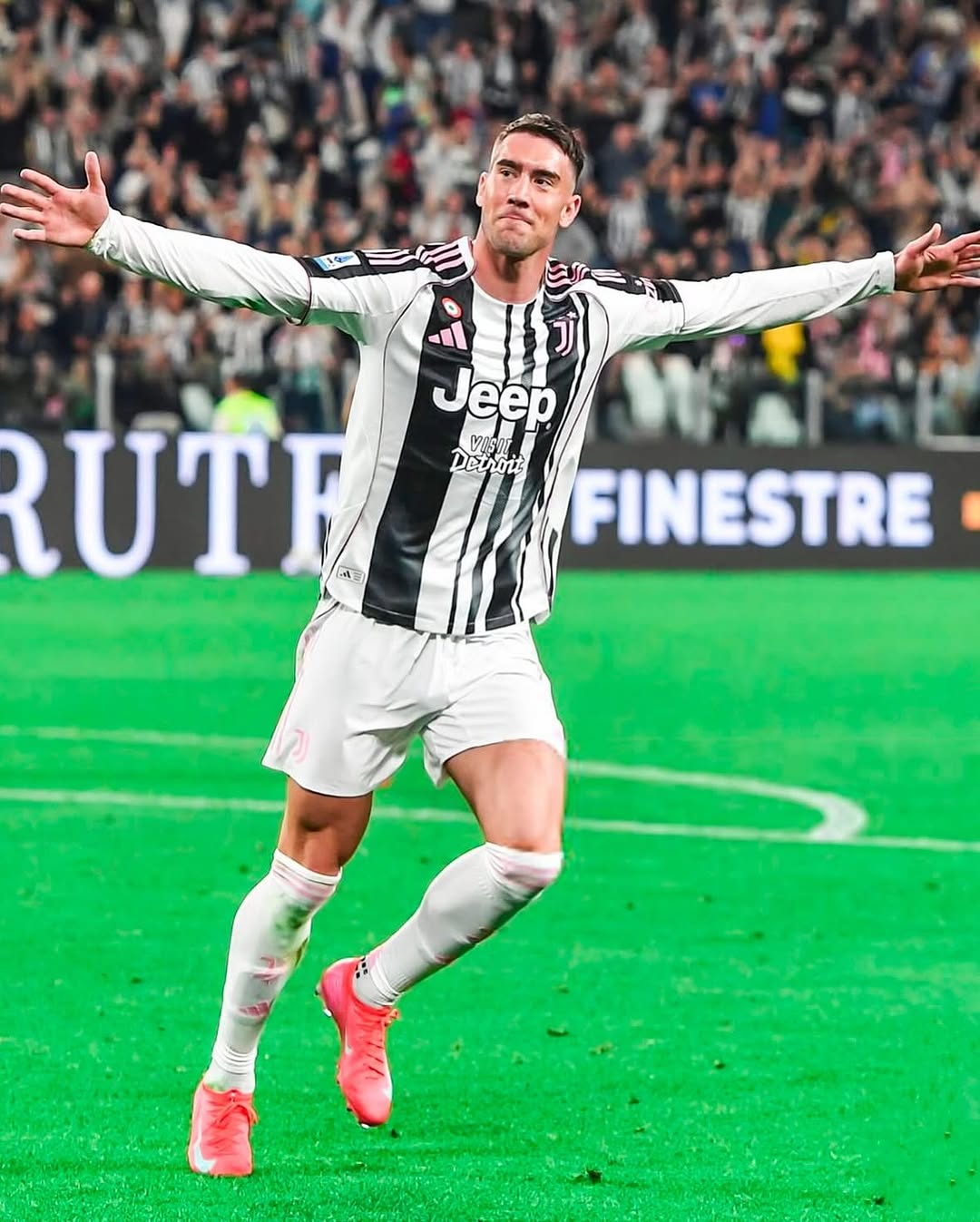 photo_2025-05-20_02-24-54 دوشان ولاهوویچ