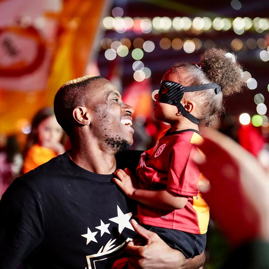 photo_2025-05-20_02-28-04 ویکتور اوسیمن