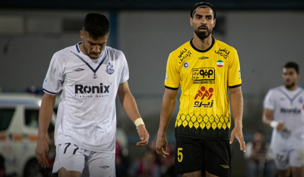 rezaasadi2-5-2025 رضا اسدی هافبک تیم سپاهان برابر ملوان و نیما انتظاری