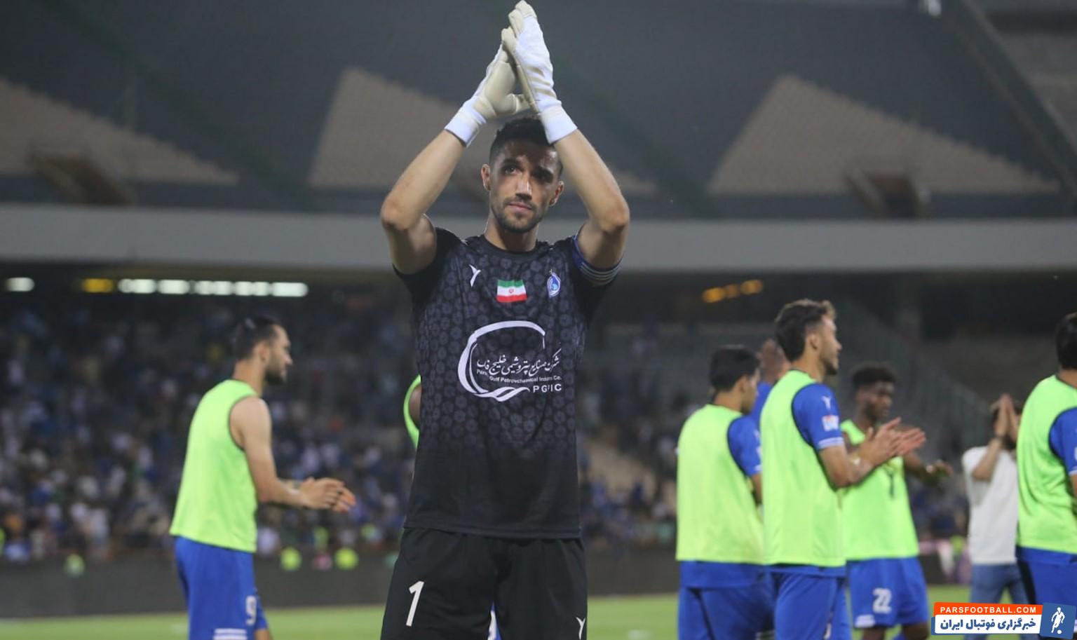 استقلال به دنبال تمدید قرارداد سید حسین حسینی