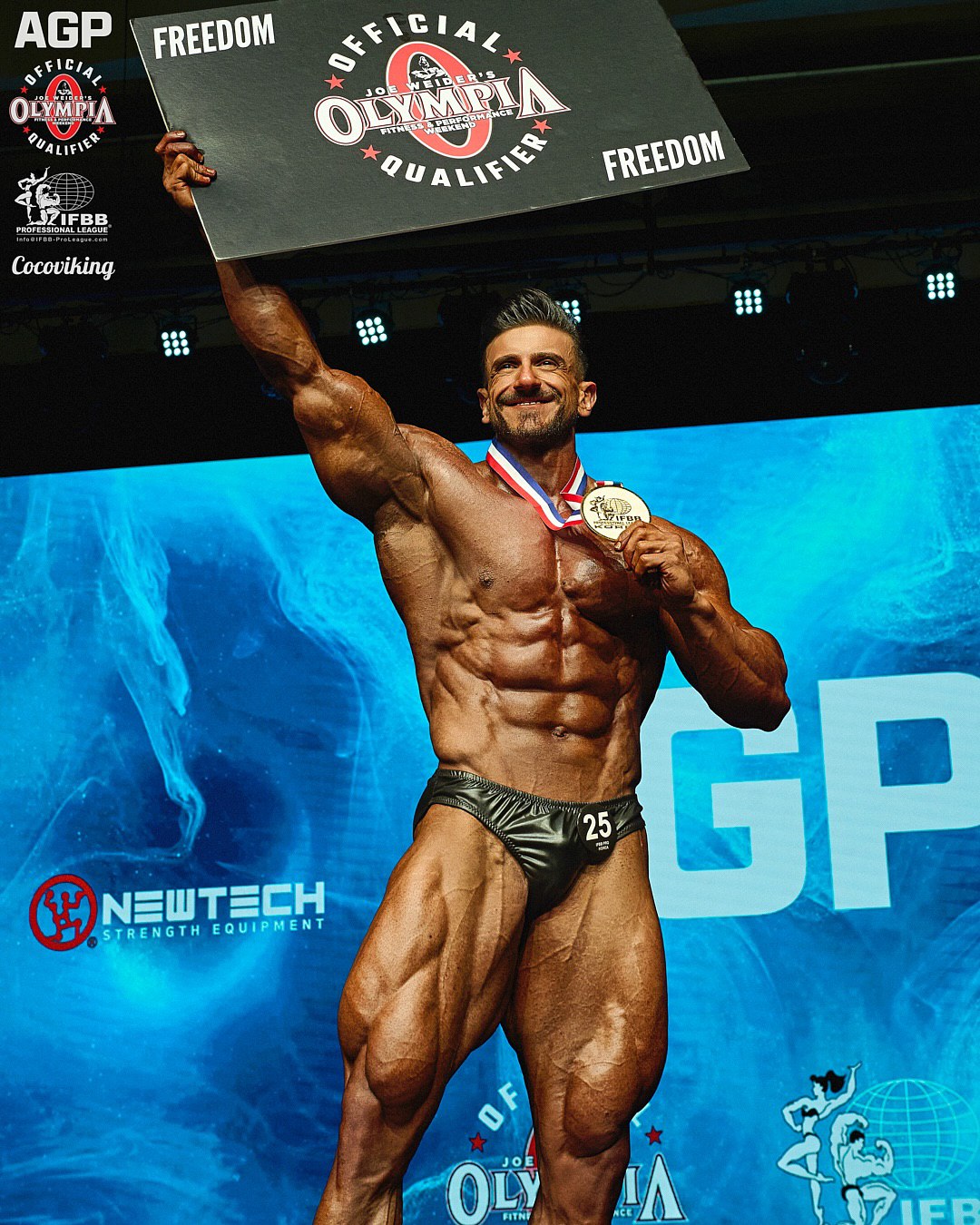 telegram-cloud-photo-size-4-5883103201580922922-w میثم اسکندری - بدنسازی - مستر المپیا