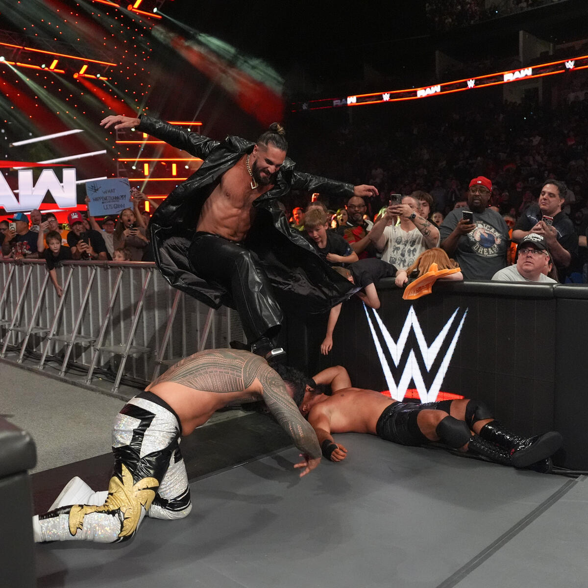 043_raw_06022025ca_11450-a274f4981a7102d519b60b7408bdae0b سث رالینز کشتی کج ست رولینز