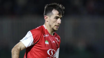 برد ۱۵ میلیاردی سپاهان از باشگاه پرسپولیس بابت انتقال غیرقانونی فرشاد احمدزاده