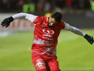 حسین کنعانیزادگان قرارداد خود را با تیم پرسپولیس تمدید کرد