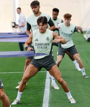 14040319142512968330882610-2 تیم فوتبال رئال مادرید ,