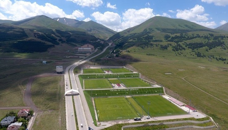 14040320090402765330939910 تیم فوتبال پرسپولیس ,