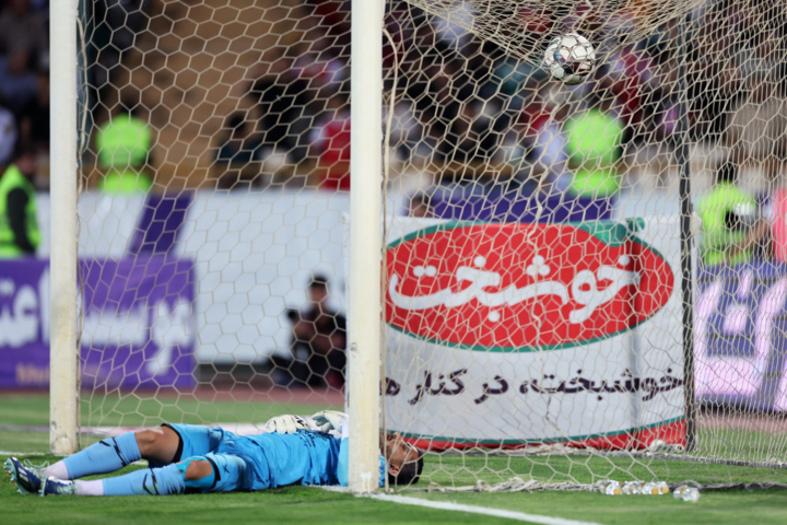 ضرورت ورود سازمان بازرسی و مجلس به قراردادها؛ نورافکن‌های نظارتی را در فوتبال روشن کنید