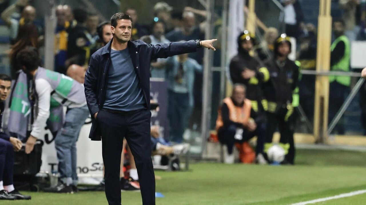 از نگاهی به ادعای قلعه‌نویی تا پایان نقل‌وانتقلات داخلی پرسپولیس با خرید مدافع استقلالی