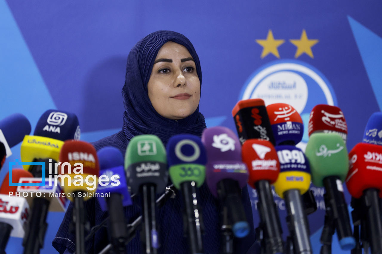 از نگاهی به ادعای قلعه‌نویی تا پایان نقل‌وانتقلات داخلی پرسپولیس با خرید مدافع استقلالی