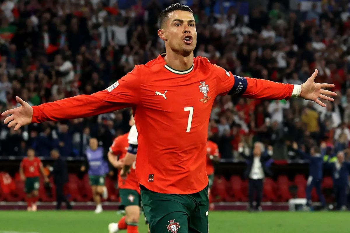 فینال نسل‌ها در مونیخ/ رونالدو و یامال، دو پادشاه و یک تاج